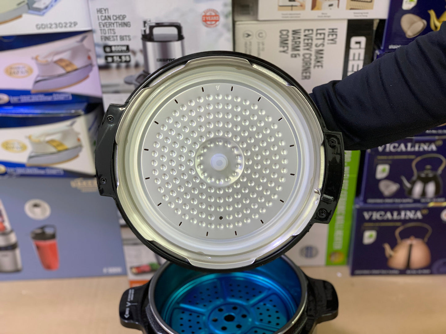 Super crest electric Cooker 6L capacity and 1000 watt | Model: 3006