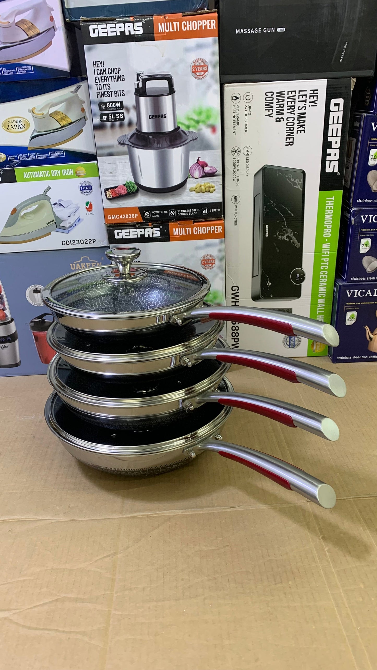 Laser coating deep Frying pan red handle