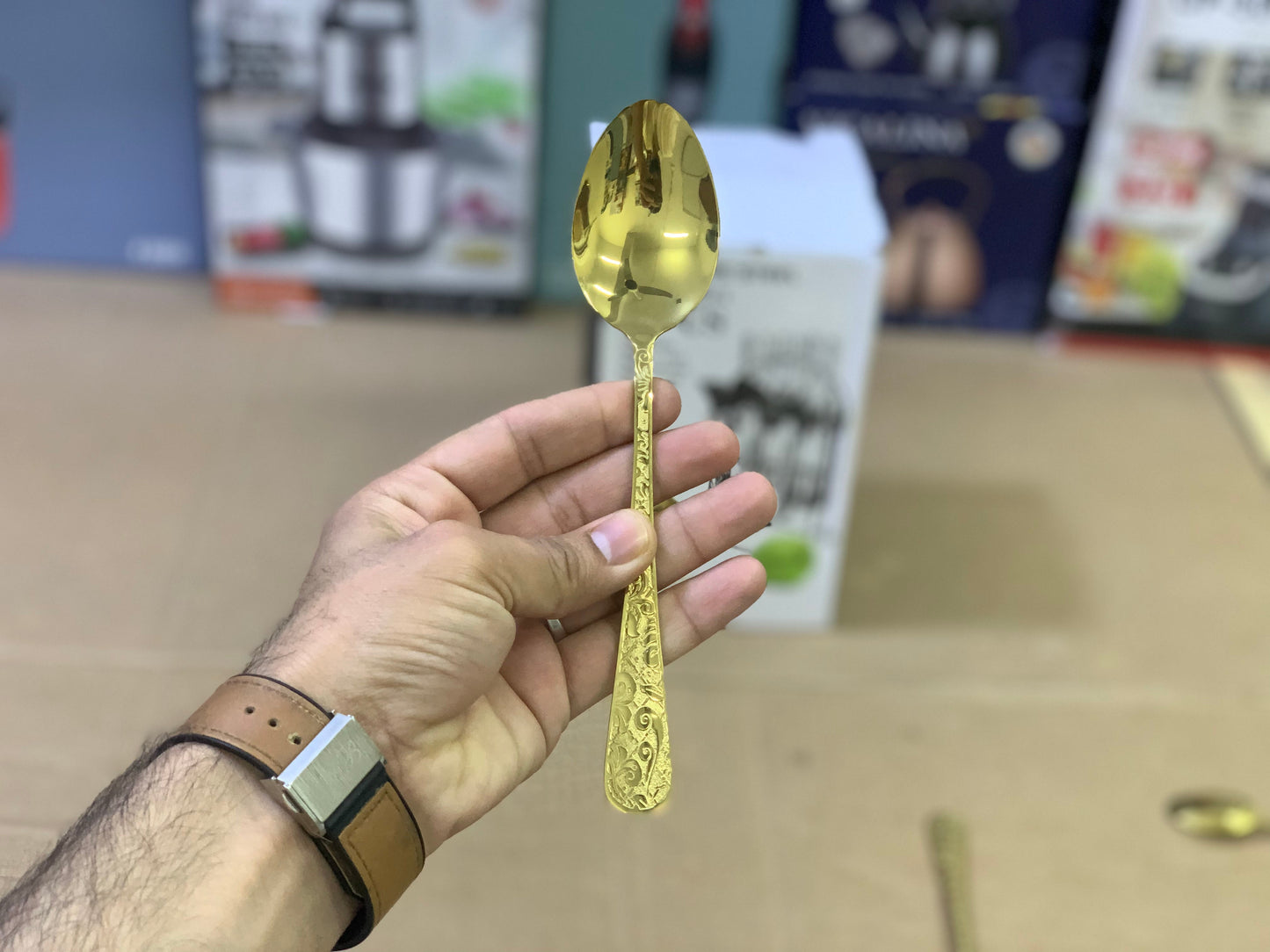 24 Pieces Golden Stainless Steel Cutlery with Stand