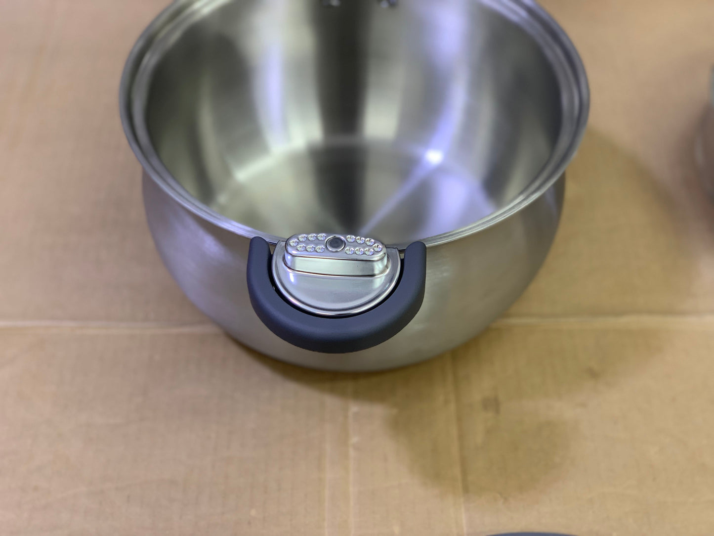 Lot 2in1 Pressure Cooker with steamer Stainless Steel Easy lock and unlock
