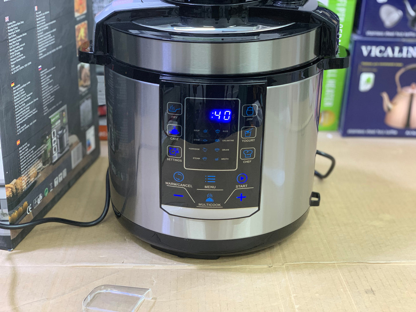 Super crest electric Cooker 6L capacity and 1000 watt | Model: 3006