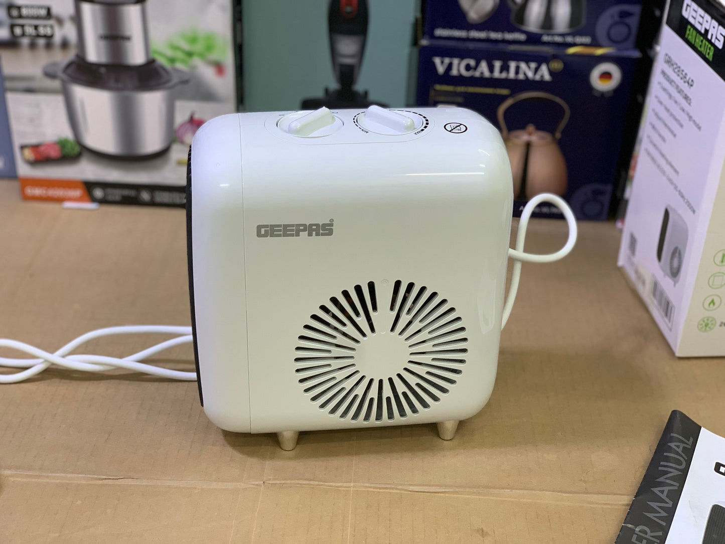 Geepas brand fan heater 2000 watt | Blower