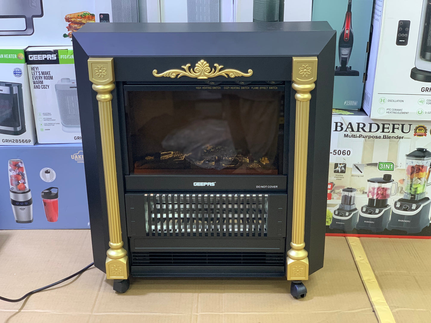 Geepas brand electric 3D flaming blower heater 800 watt | model : 28579