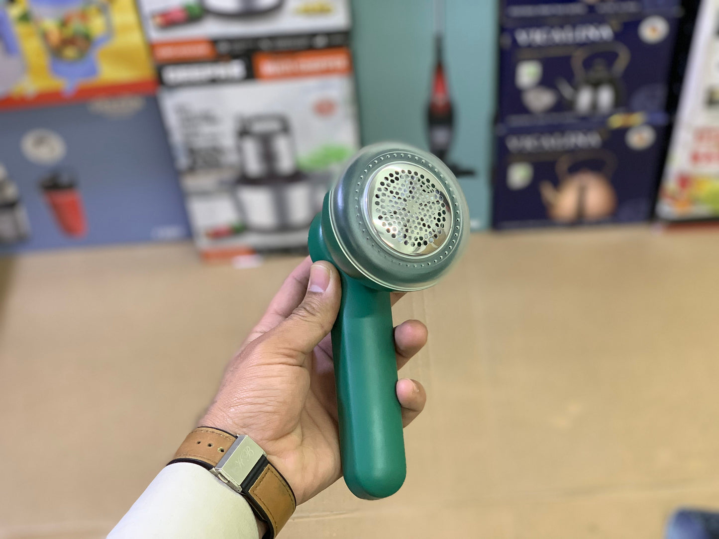 Kolax brand Lint remover 800 mah Latium battery