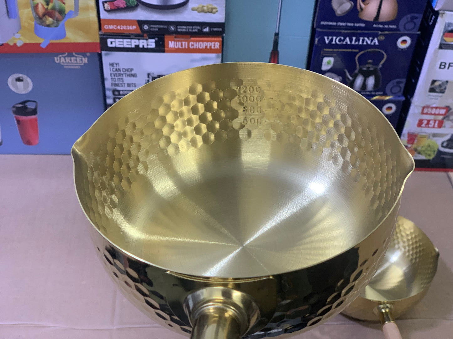 Japani sauce pan Golden with wooden handle stainless Steel