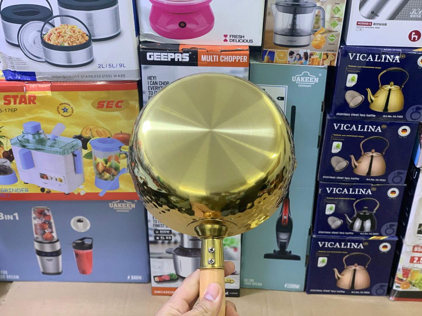 Japani sauce pan Golden with wooden handle stainless Steel