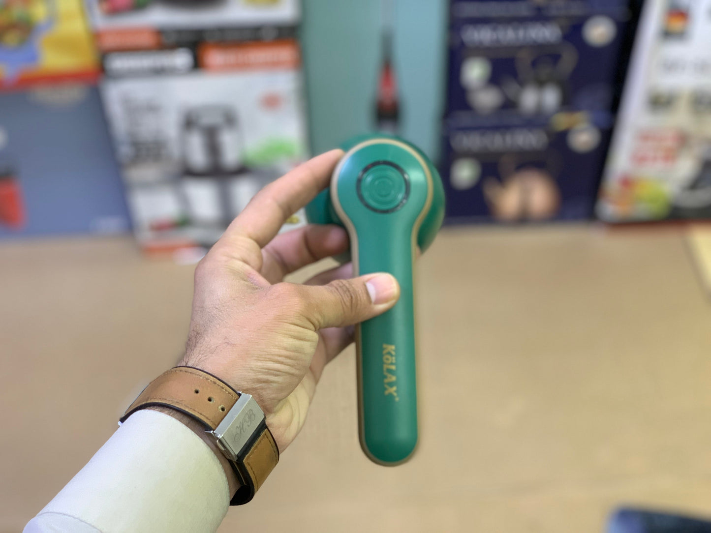 Kolax brand Lint remover 800 mah Latium battery