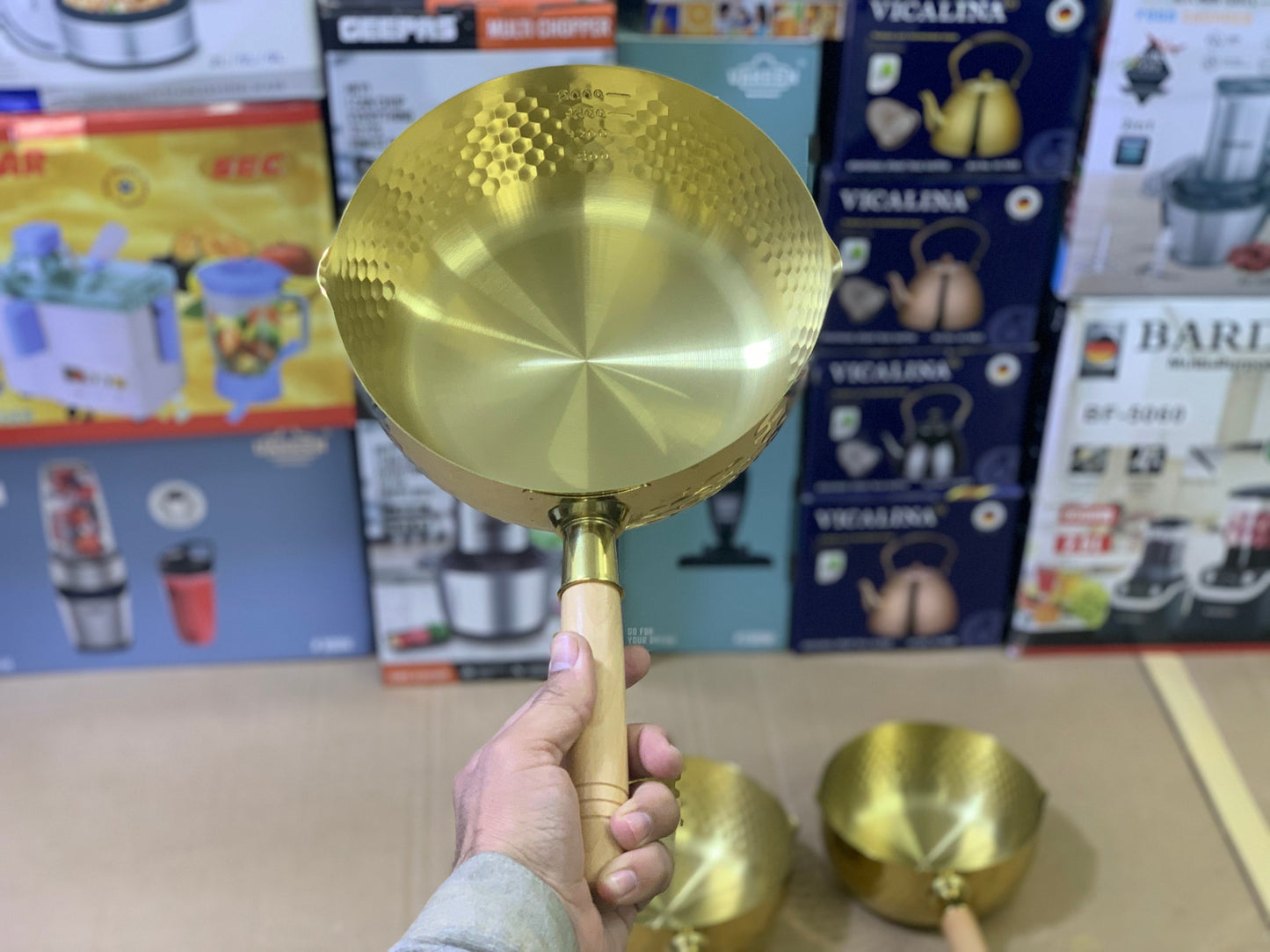 Japani sauce pan Golden with wooden handle stainless Steel